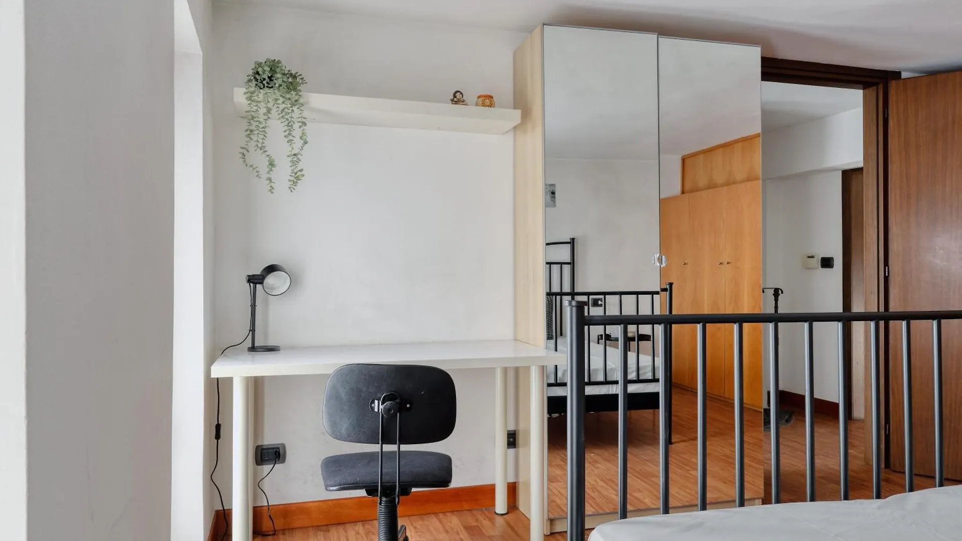 Luigi Bocconi Apartment 6 Pax Milán