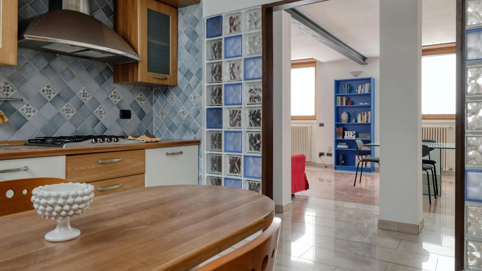 Luigi Bocconi Apartment 6 Pax Milan